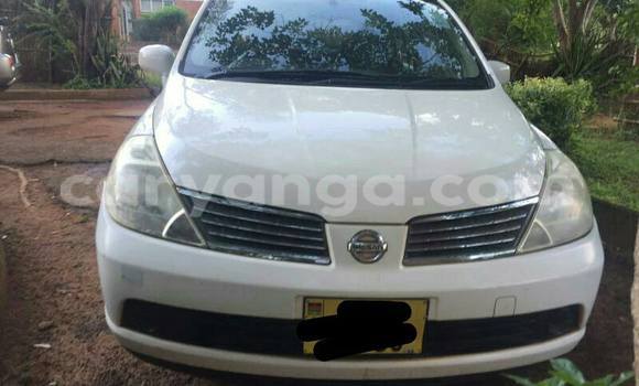 Acheter Occasion Voiture Nissan Tilda Blanc à Limbe, Malawi Acheter Occasion Voiture Nissan Tilda Blanc à Limbe, Malawi