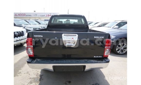 Acheter Import Voiture Toyota Hilux Noir à Import - Dubai, Malawi Acheter Import Voiture Toyota Hilux Noir à Import - Dubai, Malawi