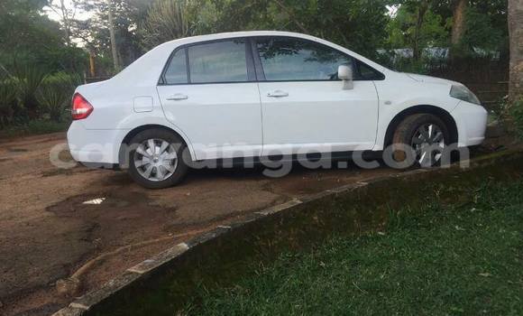 Acheter Occasion Voiture Nissan Tilda Blanc à Limbe, Malawi Acheter Occasion Voiture Nissan Tilda Blanc à Limbe, Malawi