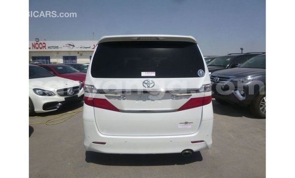 Acheter Import Voiture Toyota Vellfire Blanc à Import - Dubai, Malawi Acheter Import Voiture Toyota Vellfire Blanc à Import - Dubai, Malawi