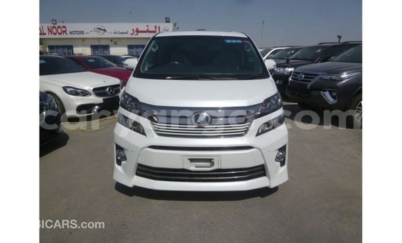 Acheter Import Voiture Toyota Vellfire Blanc à Import - Dubai, Malawi Acheter Import Voiture Toyota Vellfire Blanc à Import - Dubai, Malawi