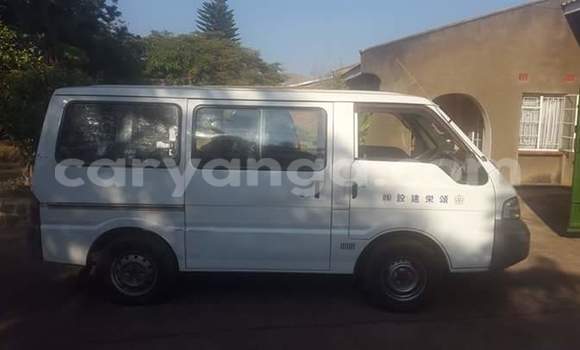 Buy Used Nissan 350Z White Car in Blantyre in Malawi