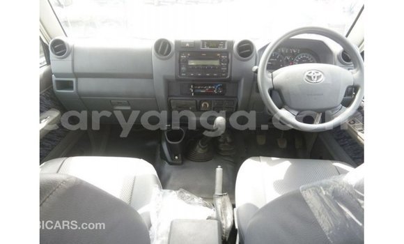 Buy Import Toyota Land Cruiser White Car in Import - Dubai in Malawi Buy Import Toyota Land Cruiser White Car in Import - Dubai in Malawi