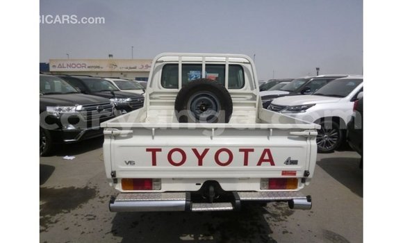 Buy Import Toyota Land Cruiser White Car in Import - Dubai in Malawi Buy Import Toyota Land Cruiser White Car in Import - Dubai in Malawi