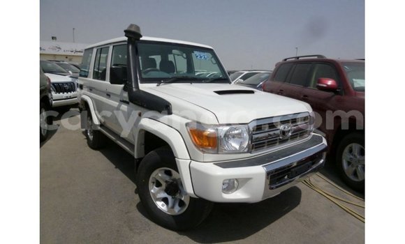 Buy Import Toyota Land Cruiser White Car in Import - Dubai in Malawi Buy Import Toyota Land Cruiser White Car in Import - Dubai in Malawi