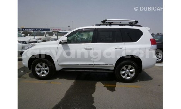 Acheter Import Voiture Toyota Prado Blanc à Import - Dubai, Malawi Acheter Import Voiture Toyota Prado Blanc à Import - Dubai, Malawi