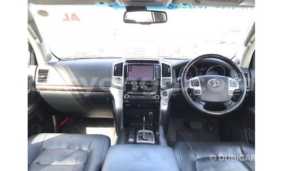 Buy Import Toyota Land Cruiser White Car in Import - Dubai in Malawi Buy Import Toyota Land Cruiser White Car in Import - Dubai in Malawi