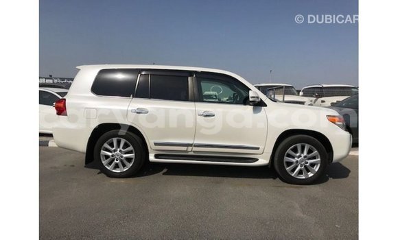 Buy Import Toyota Land Cruiser White Car in Import - Dubai in Malawi Buy Import Toyota Land Cruiser White Car in Import - Dubai in Malawi