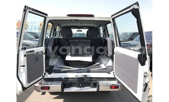 Buy Import Toyota Land Cruiser White Car in Import - Dubai in Malawi Buy Import Toyota Land Cruiser White Car in Import - Dubai in Malawi