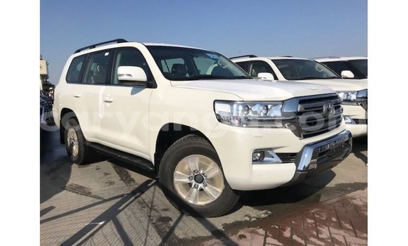 Buy Import Toyota Land Cruiser White Car in Import - Dubai in Malawi Buy Import Toyota Land Cruiser White Car in Import - Dubai in Malawi