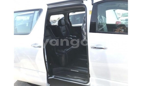 Buy Import Toyota Vellfire White Car in Import - Dubai in Malawi Buy Import Toyota Vellfire White Car in Import - Dubai in Malawi