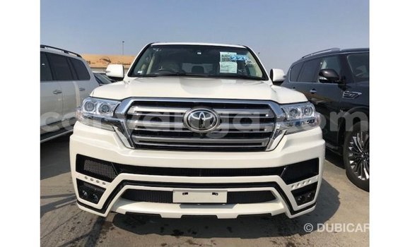 Buy Import Toyota Land Cruiser White Car in Import - Dubai in Malawi Buy Import Toyota Land Cruiser White Car in Import - Dubai in Malawi