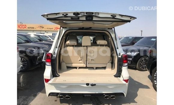 Buy Import Toyota Land Cruiser White Car in Import - Dubai in Malawi Buy Import Toyota Land Cruiser White Car in Import - Dubai in Malawi