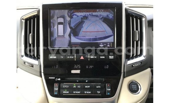 Buy Import Toyota Land Cruiser White Car in Import - Dubai in Malawi Buy Import Toyota Land Cruiser White Car in Import - Dubai in Malawi