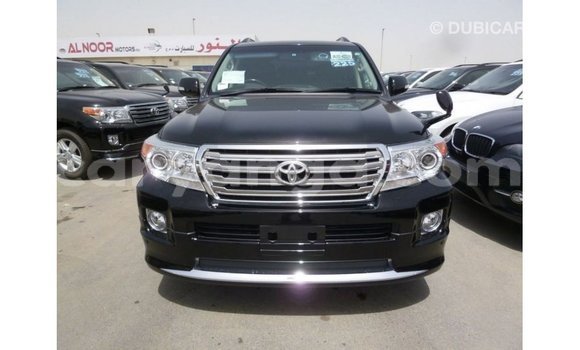 Acheter Import Voiture Toyota Land Cruiser Noir à Import - Dubai, Malawi Acheter Import Voiture Toyota Land Cruiser Noir à Import - Dubai, Malawi