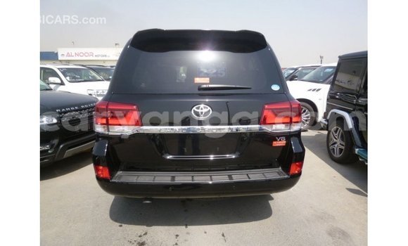 Acheter Import Voiture Toyota Land Cruiser Noir à Import - Dubai, Malawi Acheter Import Voiture Toyota Land Cruiser Noir à Import - Dubai, Malawi