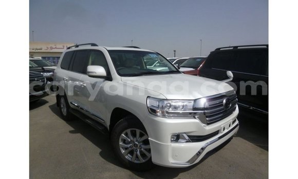 Buy Import Toyota Land Cruiser White Car in Import - Dubai in Malawi Buy Import Toyota Land Cruiser White Car in Import - Dubai in Malawi