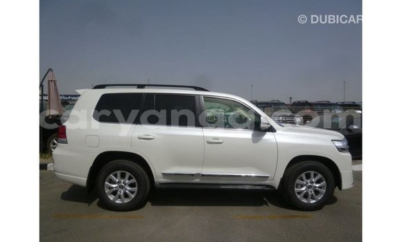Buy Import Toyota Land Cruiser White Car in Import - Dubai in Malawi Buy Import Toyota Land Cruiser White Car in Import - Dubai in Malawi