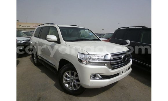 Buy Import Toyota Land Cruiser White Car in Import - Dubai in Malawi Buy Import Toyota Land Cruiser White Car in Import - Dubai in Malawi