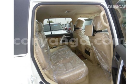 Buy Import Toyota Land Cruiser White Car in Import - Dubai in Malawi Buy Import Toyota Land Cruiser White Car in Import - Dubai in Malawi