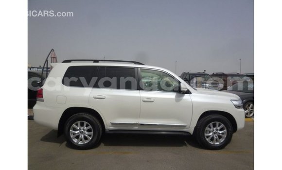 Buy Import Toyota Land Cruiser White Car in Import - Dubai in Malawi Buy Import Toyota Land Cruiser White Car in Import - Dubai in Malawi