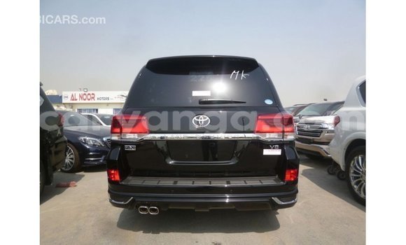 Acheter Import Voiture Toyota Land Cruiser Noir à Import - Dubai, Malawi Acheter Import Voiture Toyota Land Cruiser Noir à Import - Dubai, Malawi