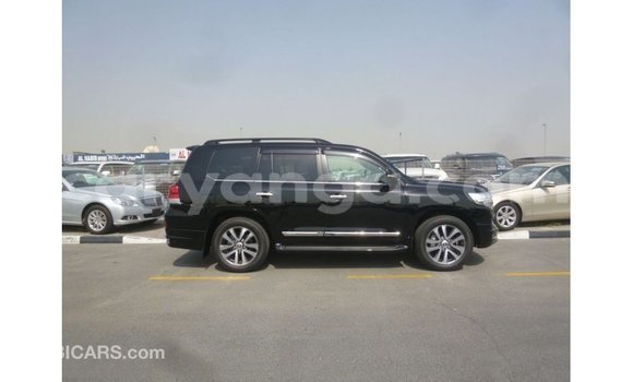 Acheter Import Voiture Toyota Land Cruiser Noir à Import - Dubai, Malawi Acheter Import Voiture Toyota Land Cruiser Noir à Import - Dubai, Malawi