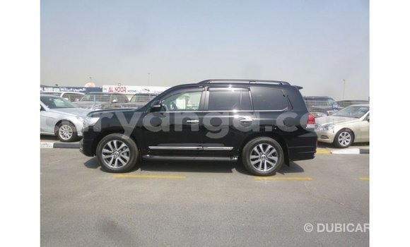 Acheter Import Voiture Toyota Land Cruiser Noir à Import - Dubai, Malawi Acheter Import Voiture Toyota Land Cruiser Noir à Import - Dubai, Malawi