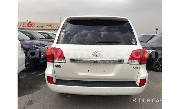 Buy Import Toyota Land Cruiser White Car in Import - Dubai in Malawi Buy Import Toyota Land Cruiser White Car in Import - Dubai in Malawi