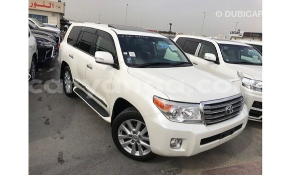 Buy Import Toyota Land Cruiser White Car in Import - Dubai in Malawi Buy Import Toyota Land Cruiser White Car in Import - Dubai in Malawi