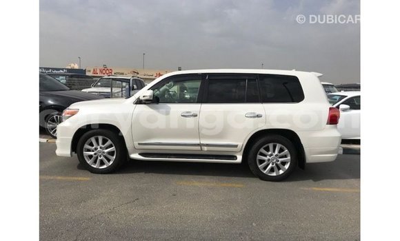Buy Import Toyota Land Cruiser White Car in Import - Dubai in Malawi Buy Import Toyota Land Cruiser White Car in Import - Dubai in Malawi