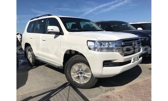 Buy Import Toyota Land Cruiser White Car in Import - Dubai in Malawi Buy Import Toyota Land Cruiser White Car in Import - Dubai in Malawi