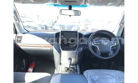 Buy Import Toyota Land Cruiser White Car in Import - Dubai in Malawi Buy Import Toyota Land Cruiser White Car in Import - Dubai in Malawi