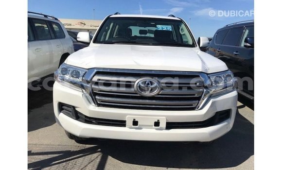 Buy Import Toyota Land Cruiser White Car in Import - Dubai in Malawi Buy Import Toyota Land Cruiser White Car in Import - Dubai in Malawi