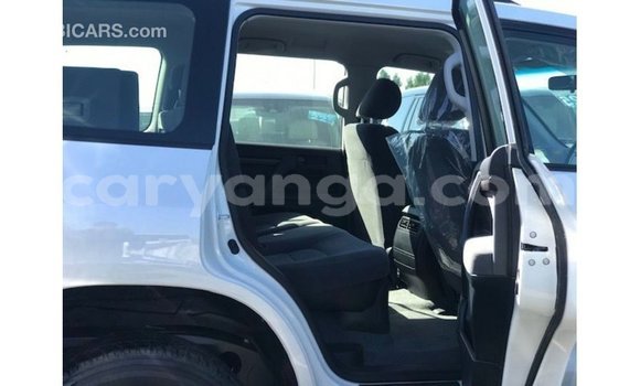 Buy Import Toyota Land Cruiser White Car in Import - Dubai in Malawi Buy Import Toyota Land Cruiser White Car in Import - Dubai in Malawi