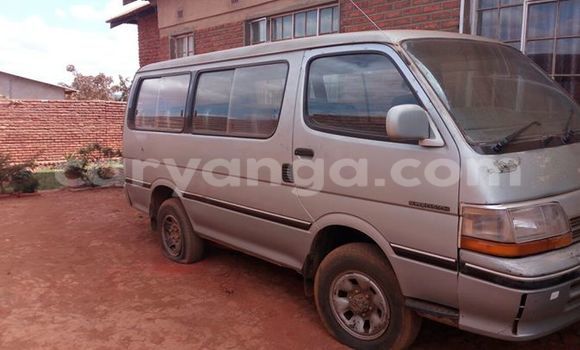 Acheter Occasion Voiture Toyota 4Runner Gris à Lilongwe, Malawi Acheter Occasion Voiture Toyota 4Runner Gris à Lilongwe, Malawi