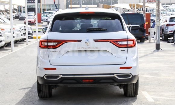 Acheter Import Voiture Renault Koleos Blanc à Import - Dubai, Malawi Acheter Import Voiture Renault Koleos Blanc à Import - Dubai, Malawi