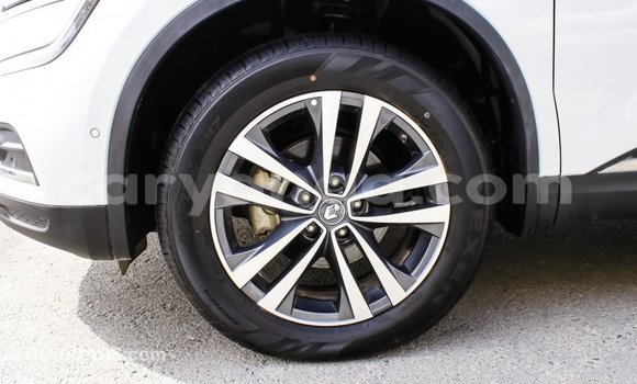Acheter Import Voiture Renault Koleos Blanc à Import - Dubai, Malawi Acheter Import Voiture Renault Koleos Blanc à Import - Dubai, Malawi