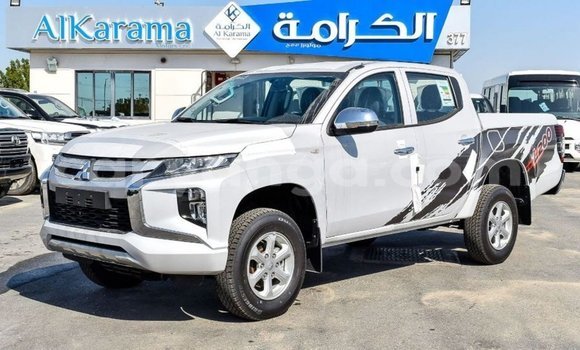 Buy Import Mitsubishi L200 White Car in Import - Dubai in Malawi Buy Import Mitsubishi L200 White Car in Import - Dubai in Malawi
