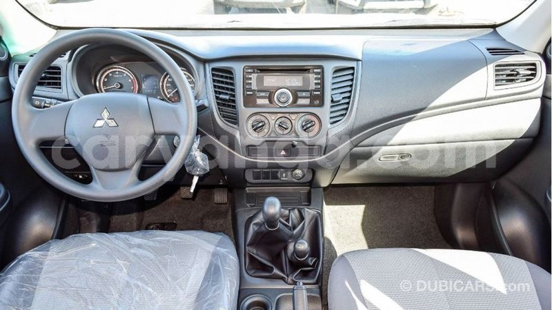 Big with watermark mitsubishi l200 malawi import dubai 7377