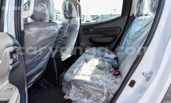 Buy Import Mitsubishi L200 White Car in Import - Dubai in Malawi Buy Import Mitsubishi L200 White Car in Import - Dubai in Malawi