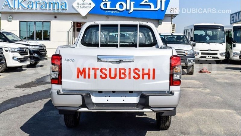 Big with watermark mitsubishi l200 malawi import dubai 7377