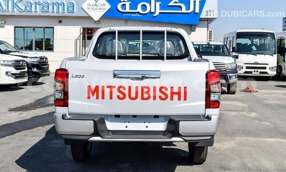 Buy Import Mitsubishi L200 White Car in Import - Dubai in Malawi Buy Import Mitsubishi L200 White Car in Import - Dubai in Malawi