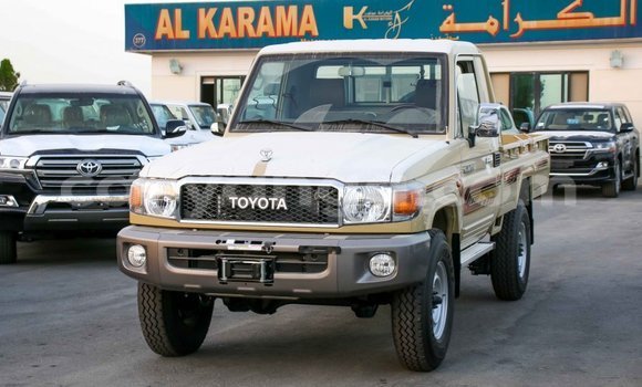 Buy Import Toyota Land Cruiser Beige Car in Import - Dubai in Malawi Buy Import Toyota Land Cruiser Beige Car in Import - Dubai in Malawi