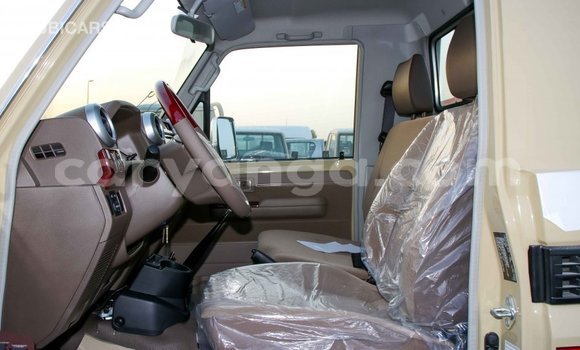 Buy Import Toyota Land Cruiser Beige Car in Import - Dubai in Malawi Buy Import Toyota Land Cruiser Beige Car in Import - Dubai in Malawi