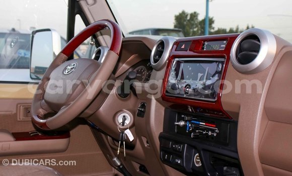 Buy Import Toyota Land Cruiser Beige Car in Import - Dubai in Malawi Buy Import Toyota Land Cruiser Beige Car in Import - Dubai in Malawi