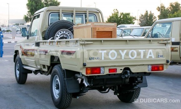 Buy Import Toyota Land Cruiser Beige Car in Import - Dubai in Malawi Buy Import Toyota Land Cruiser Beige Car in Import - Dubai in Malawi