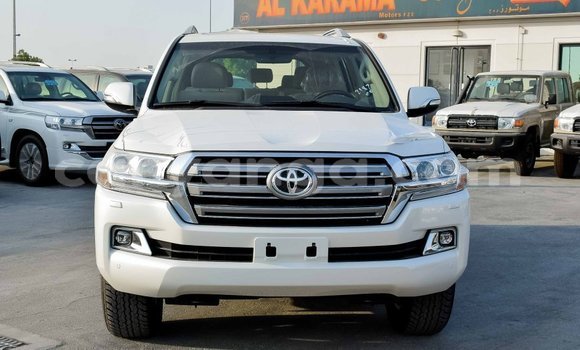 Buy Import Toyota Land Cruiser White Car in Import - Dubai in Malawi Buy Import Toyota Land Cruiser White Car in Import - Dubai in Malawi