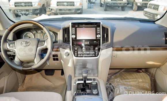 Buy Import Toyota Land Cruiser White Car in Import - Dubai in Malawi Buy Import Toyota Land Cruiser White Car in Import - Dubai in Malawi