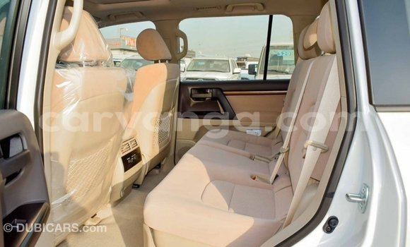 Buy Import Toyota Land Cruiser White Car in Import - Dubai in Malawi Buy Import Toyota Land Cruiser White Car in Import - Dubai in Malawi